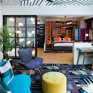 Signature Suite